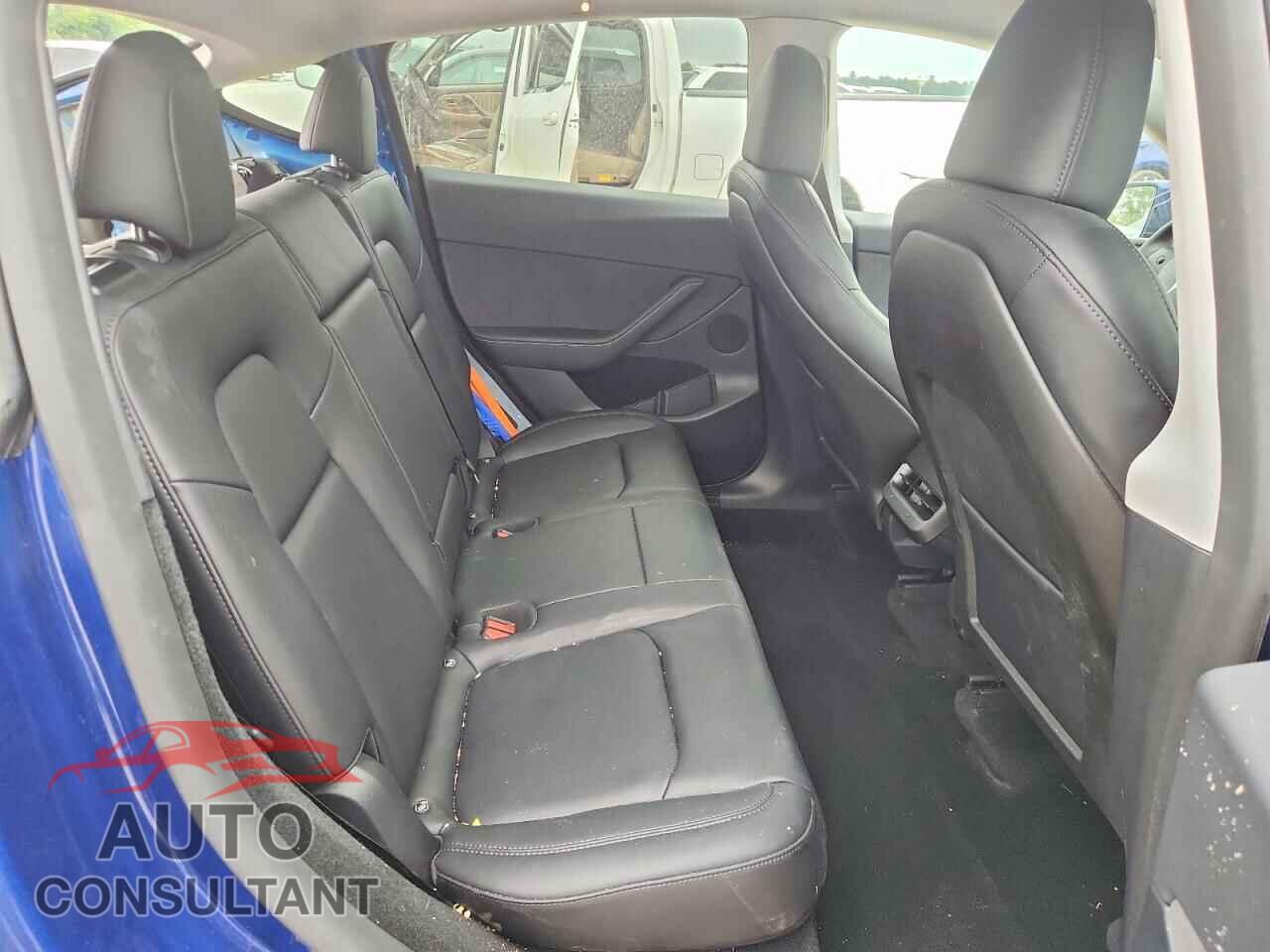 TESLA MODEL Y 2024 - 7SAYGDED6RF112286