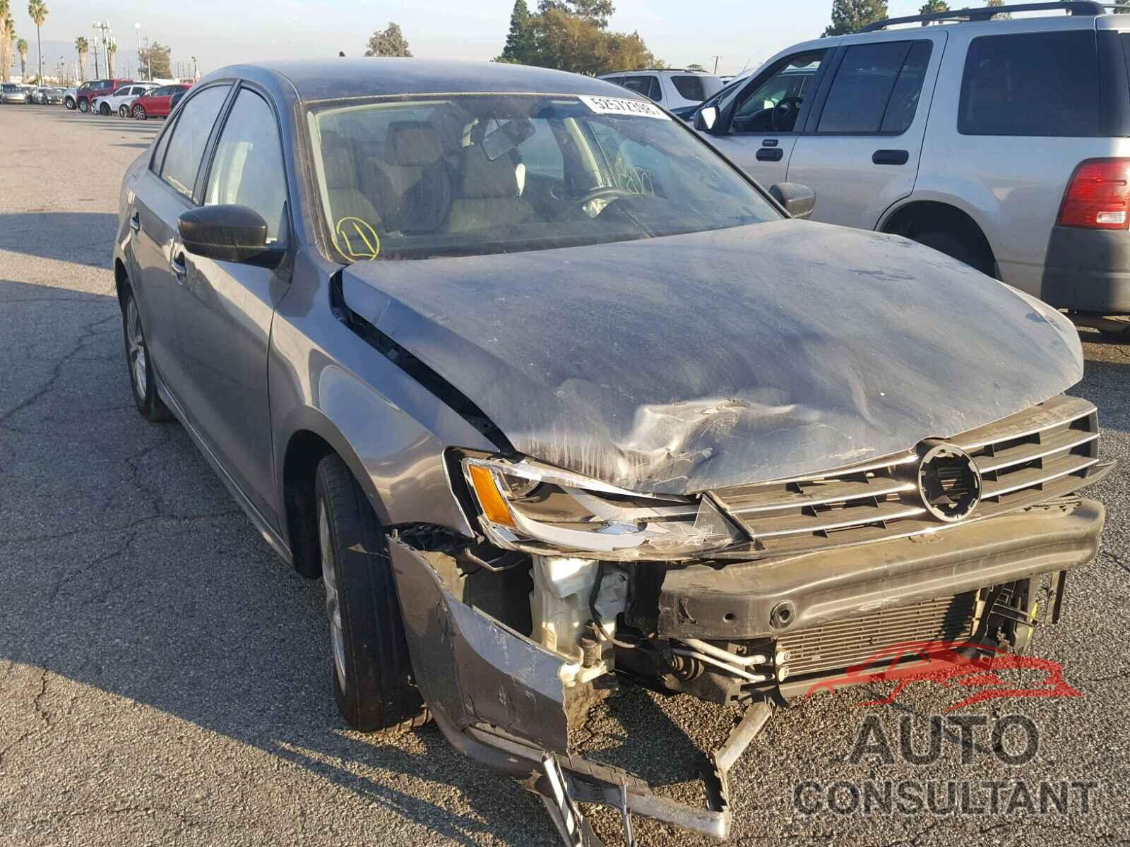 VOLKSWAGEN JETTA 2015 - 3VWD17AJ3FM268963