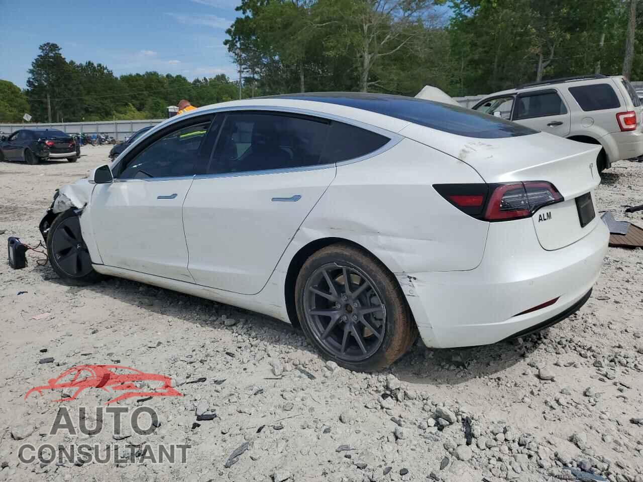 TESLA MODEL 3 2018 - 5YJ3E1EB0JF178895