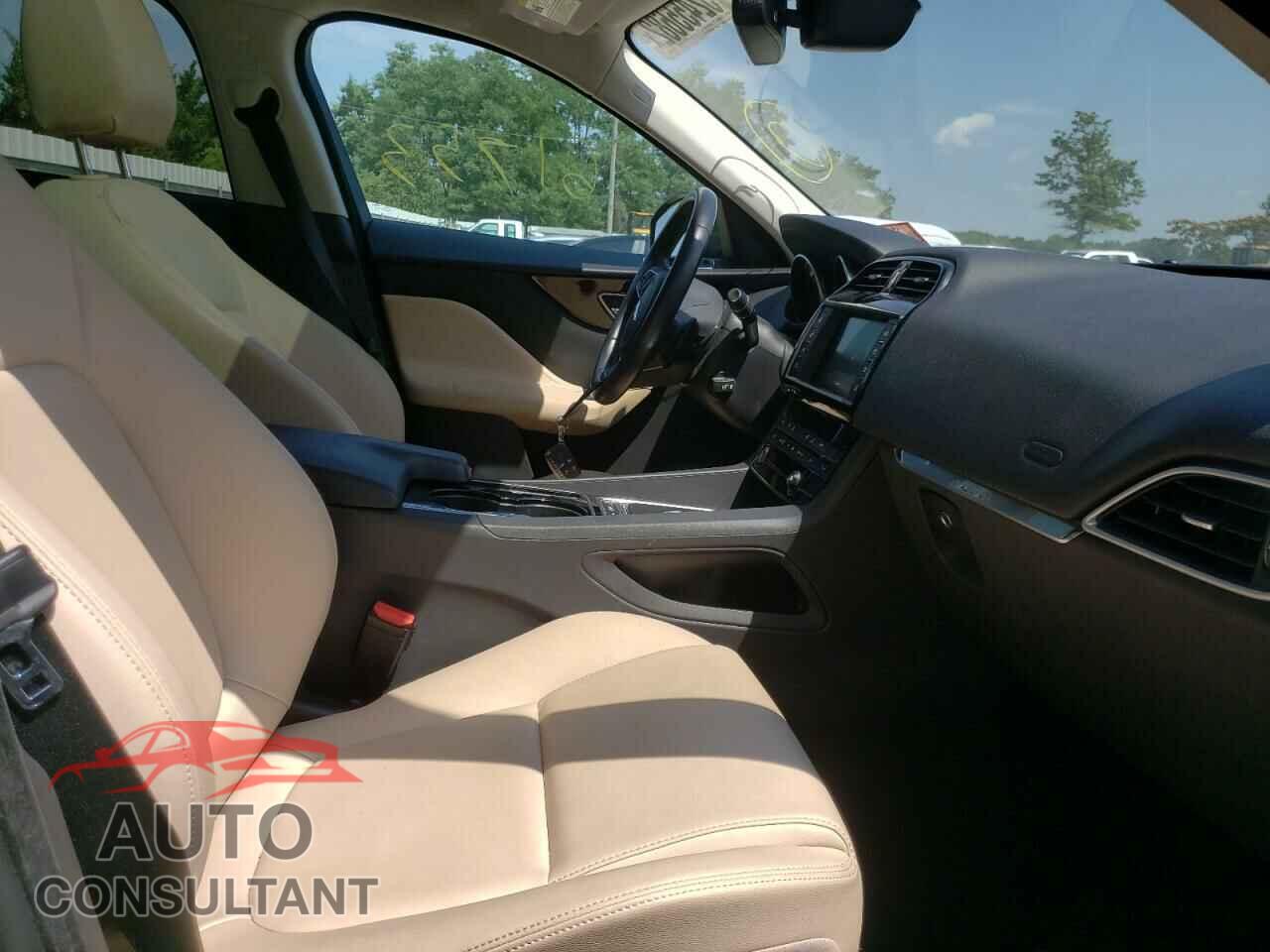 JAGUAR F-PACE 2017 - SADCS2BV5HA895460
