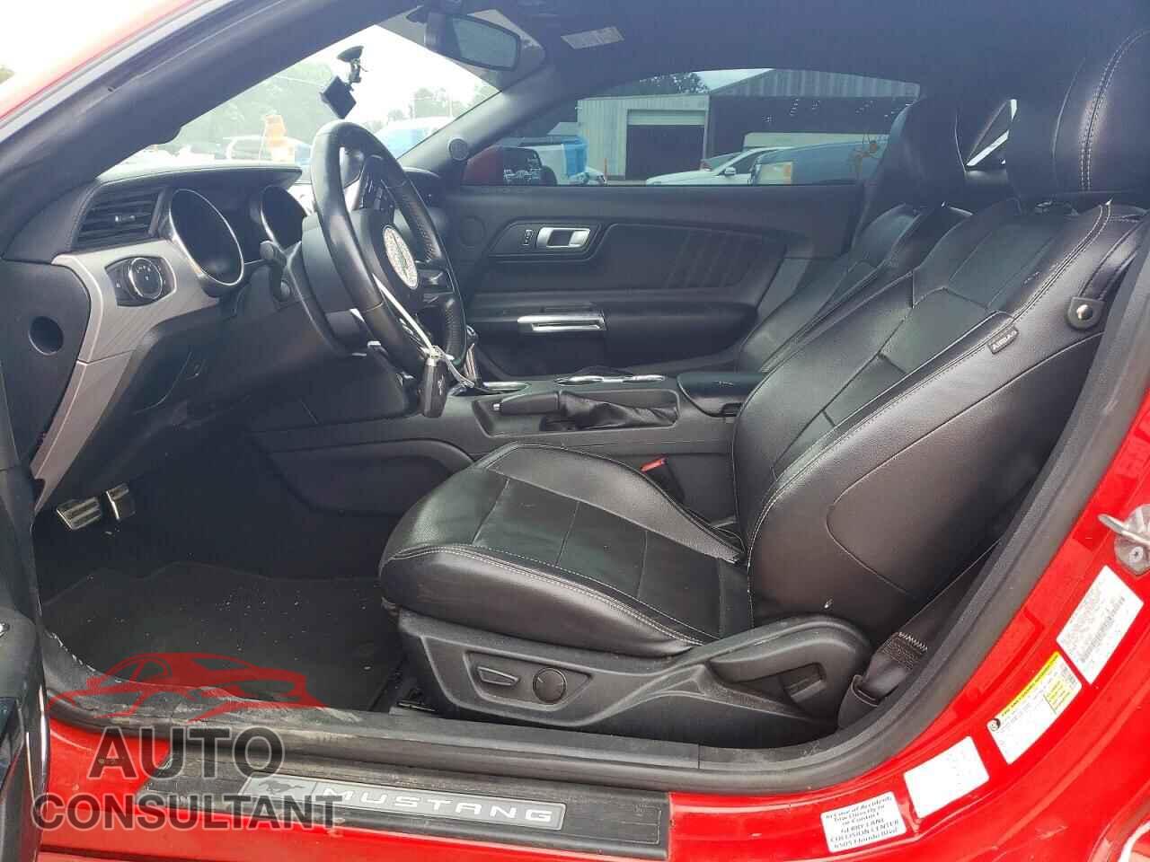 FORD MUSTANG 2020 - 1FA6P8THXL5138860