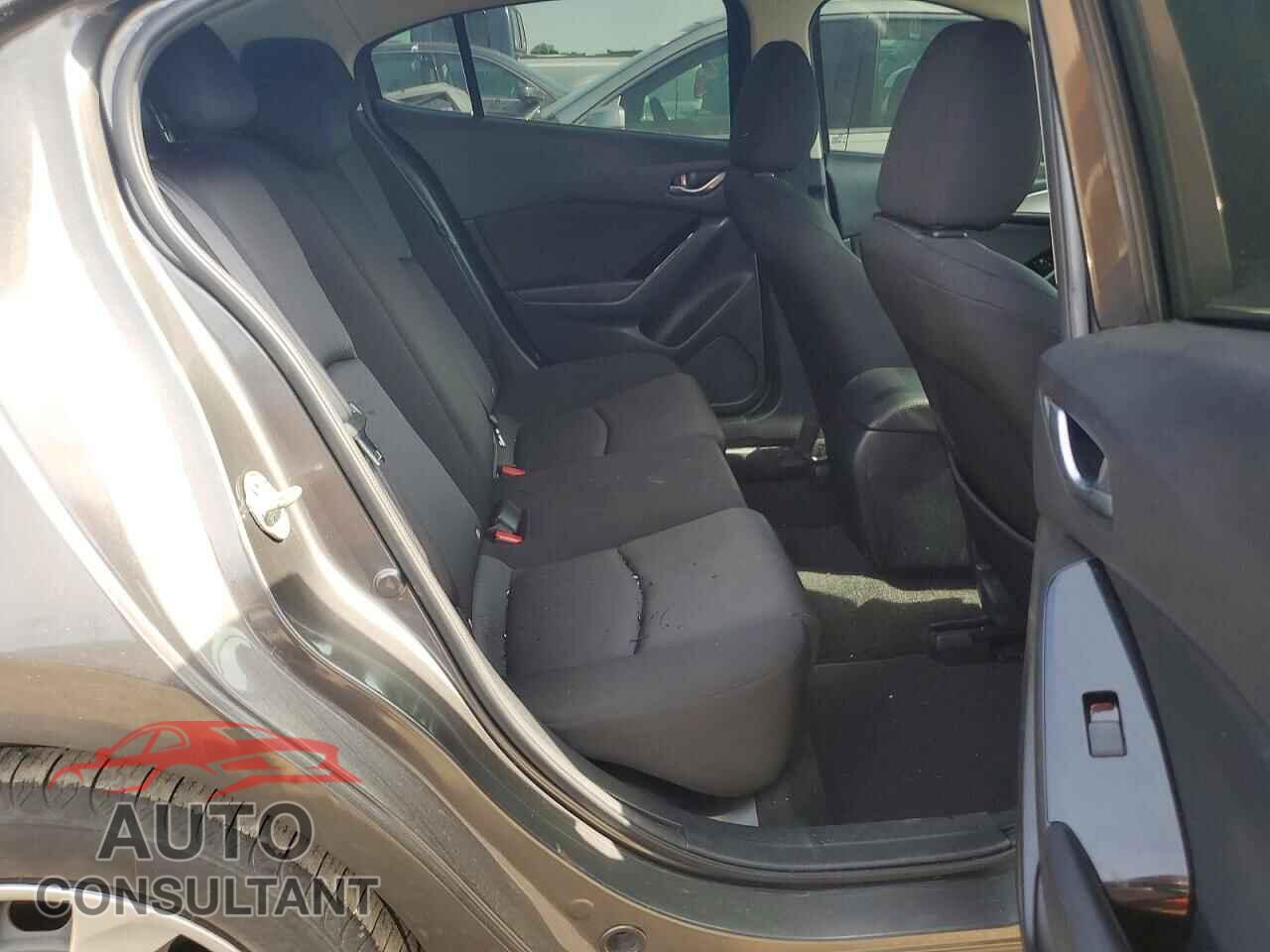 MAZDA 3 2017 - 3MZBN1U70HM104064