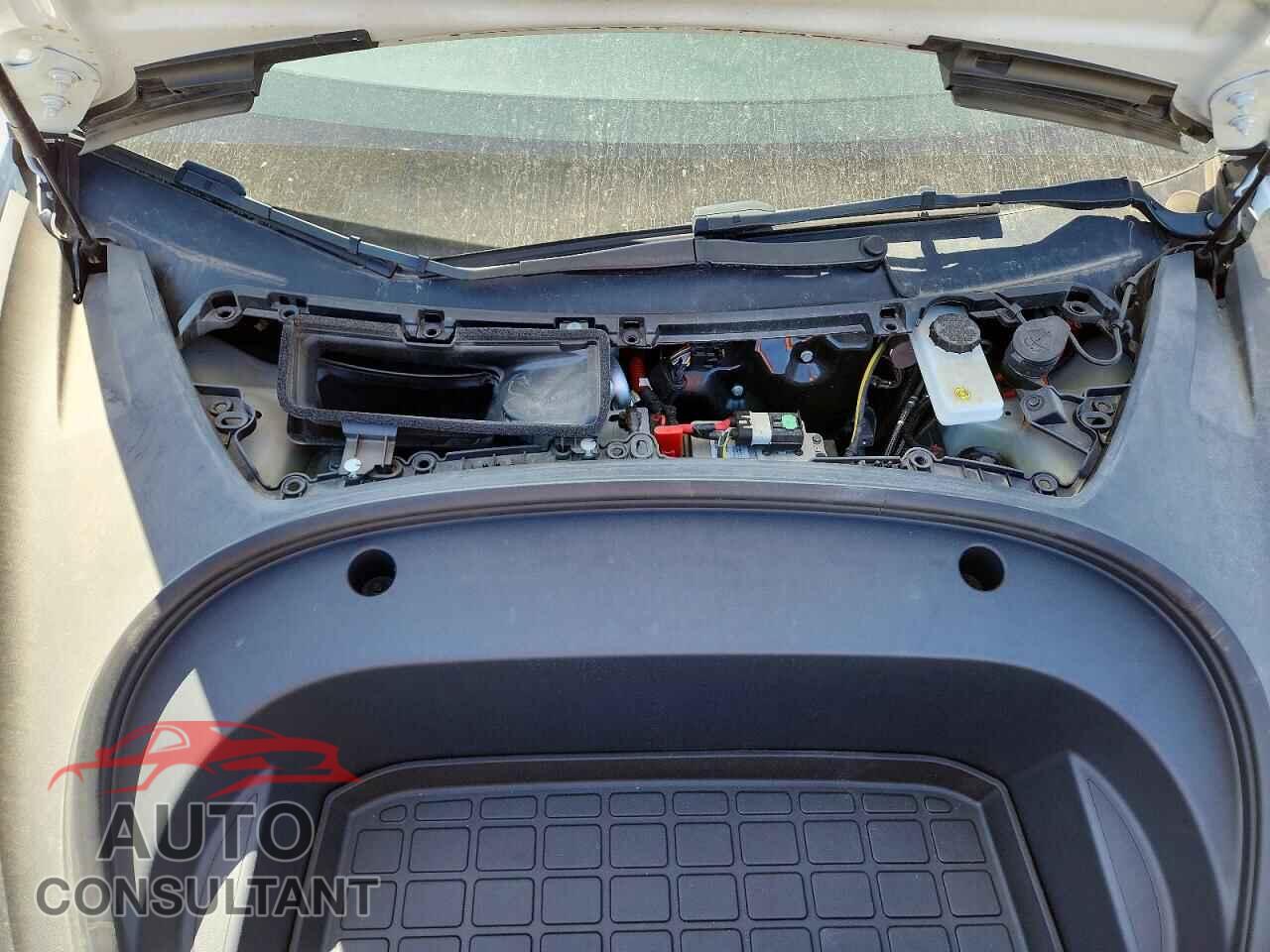 TESLA MODEL 3 2023 - 5YJ3E1EA3PF490077