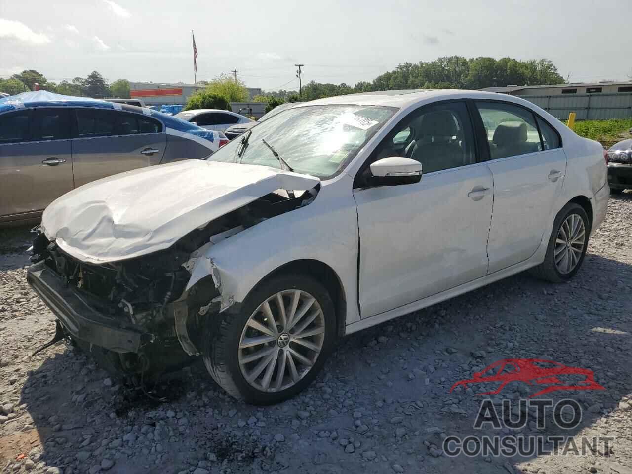 VOLKSWAGEN JETTA 2011 - 3VWLX7AJ6BM330781