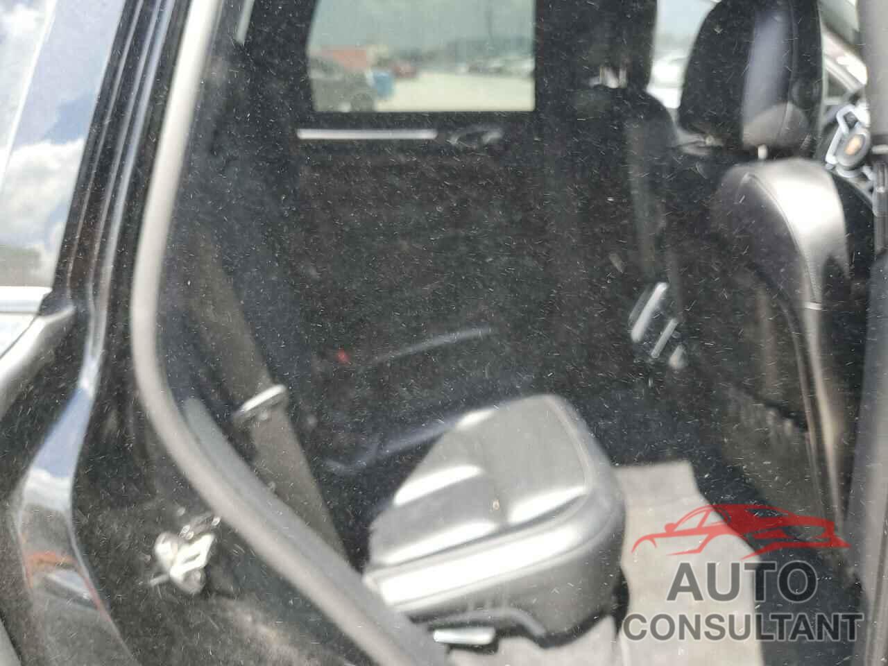 PORSCHE CAYENNE 2018 - WP1AA2A26JKA03230