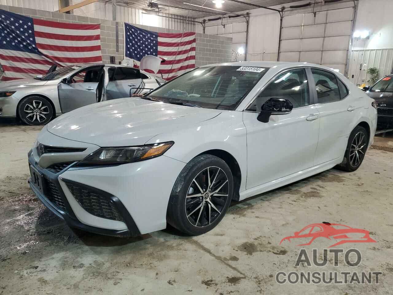 TOYOTA CAMRY 2022 - 4T1G11BK1NU049266
