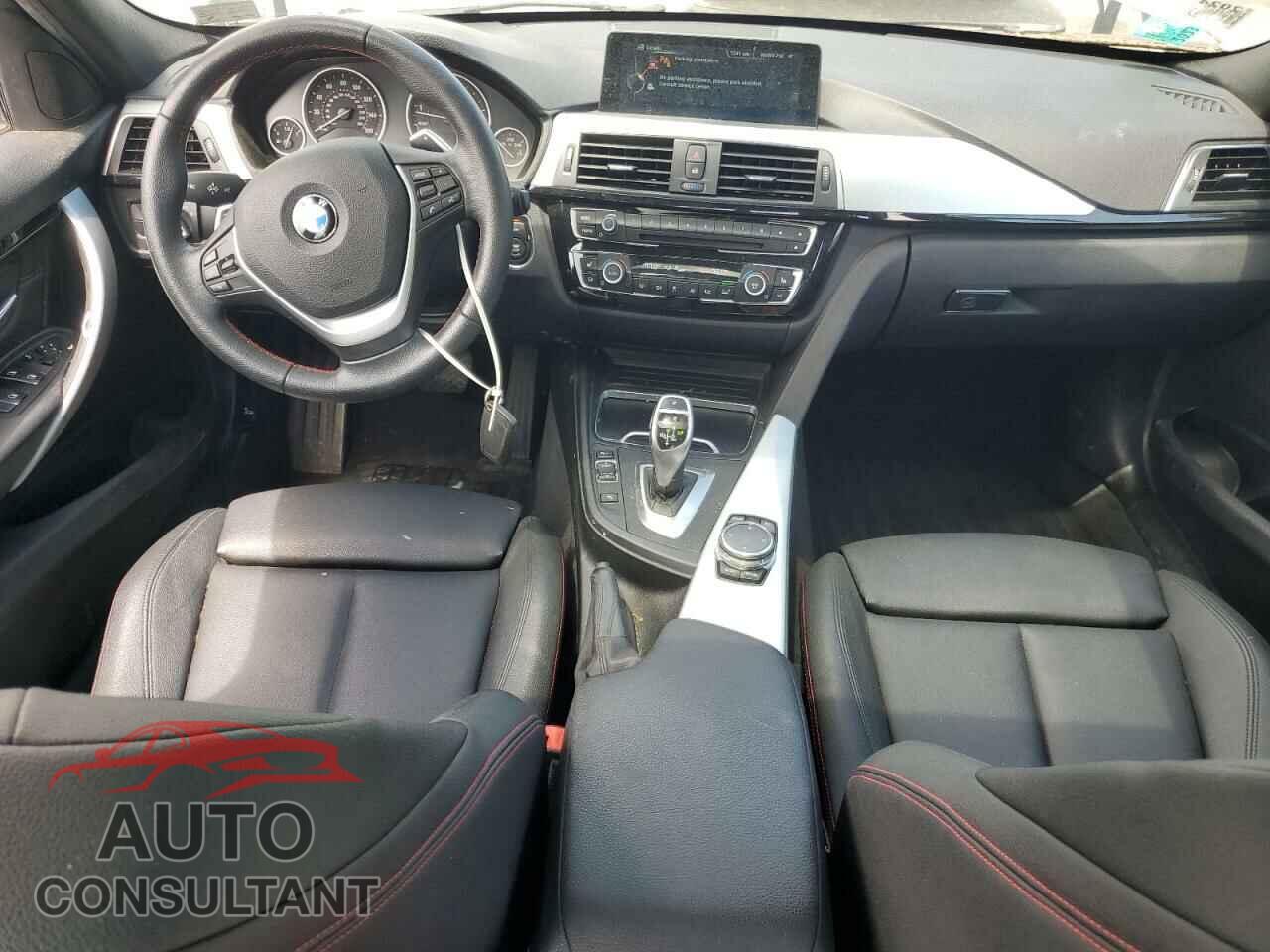 BMW 3 SERIES 2016 - WBA8E3G58GNU38640