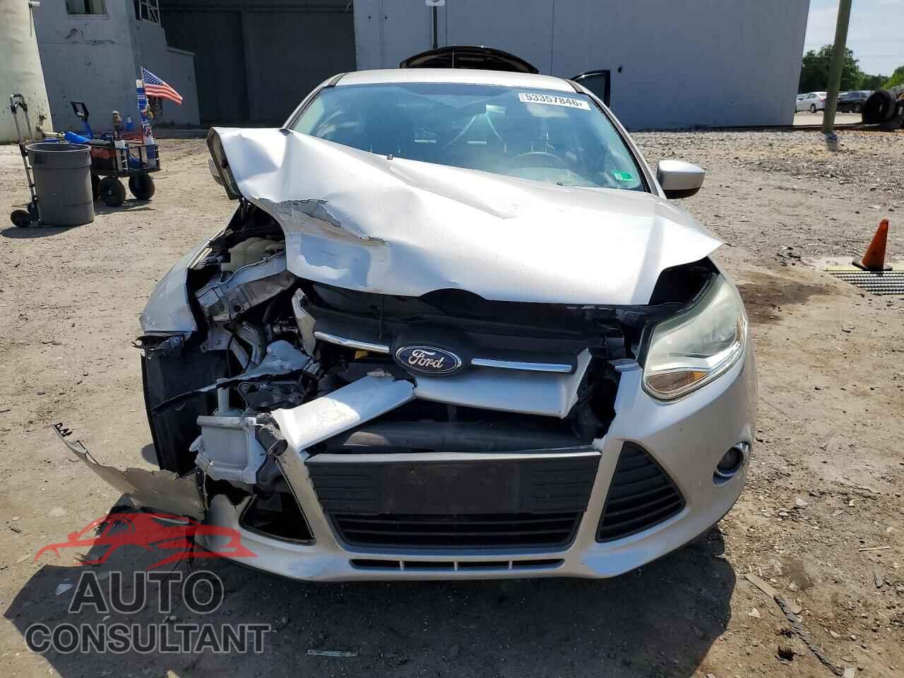 FORD FOCUS 2012 - 1FAHP3K2XCL193121