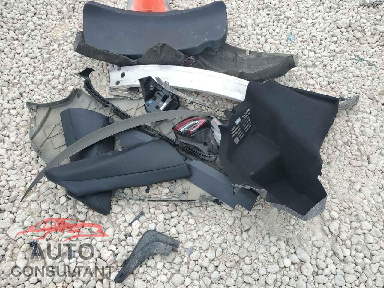 TESLA MODEL 3 2021 - 5YJ3E1EB8MF079732