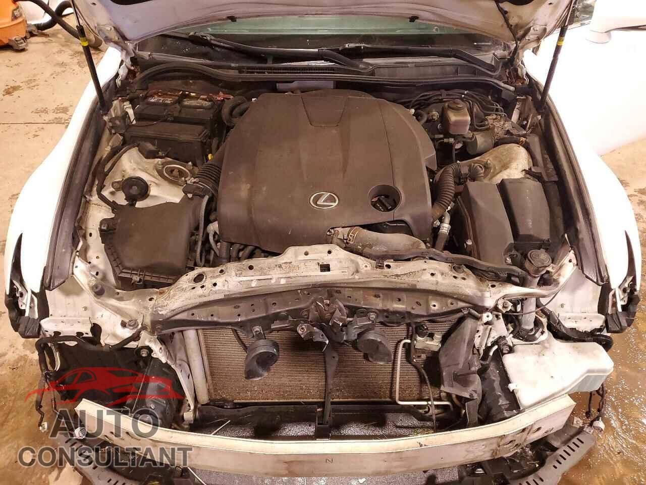 LEXUS IS 2014 - JTHCF1D25E5000128