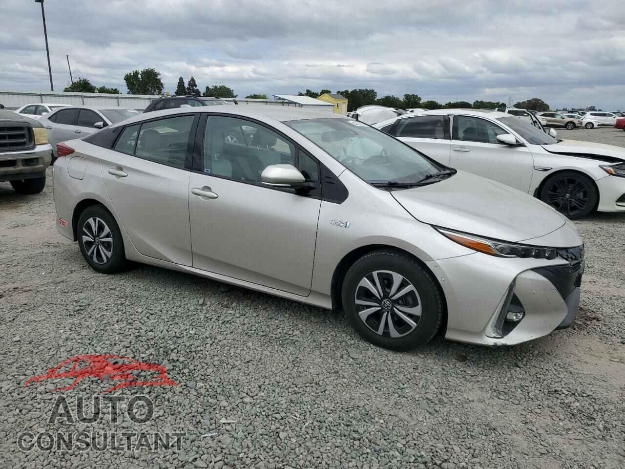 TOYOTA PRIUS 2017 - JTDKARFP6H3044058