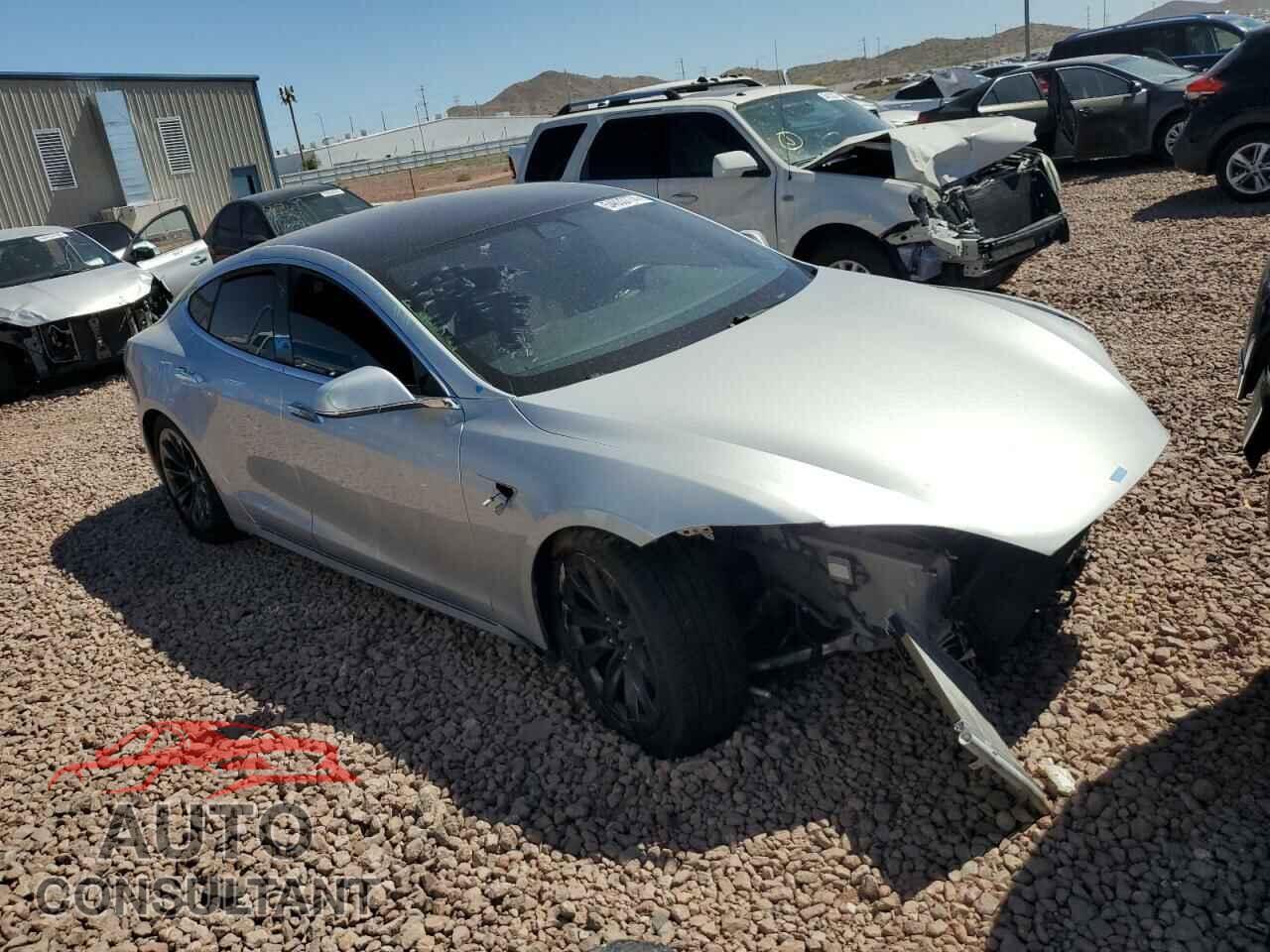 TESLA MODEL S 2018 - 5YJSA1E20JF260648