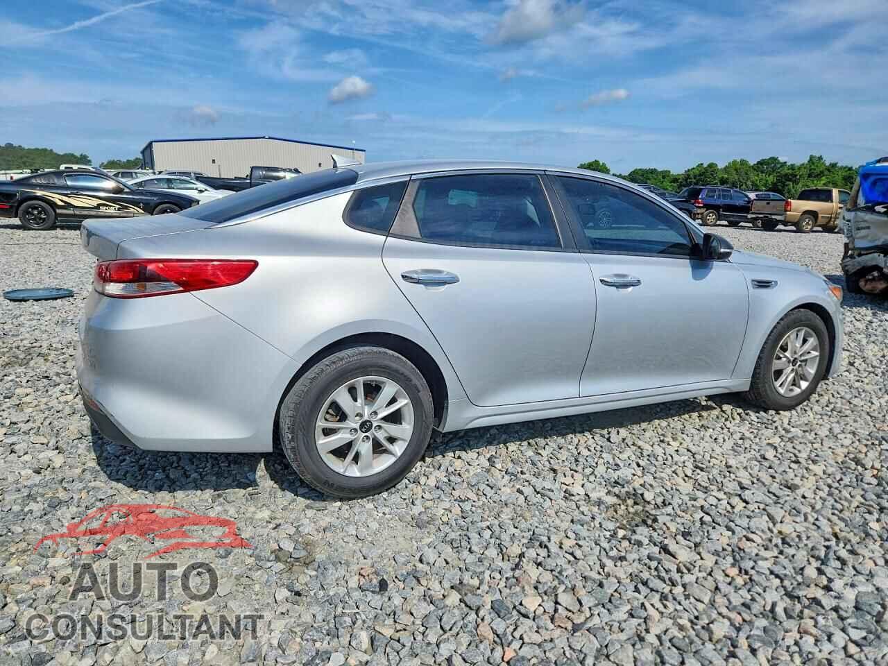 KIA OPTIMA 2017 - KNAGT4L35H5146196