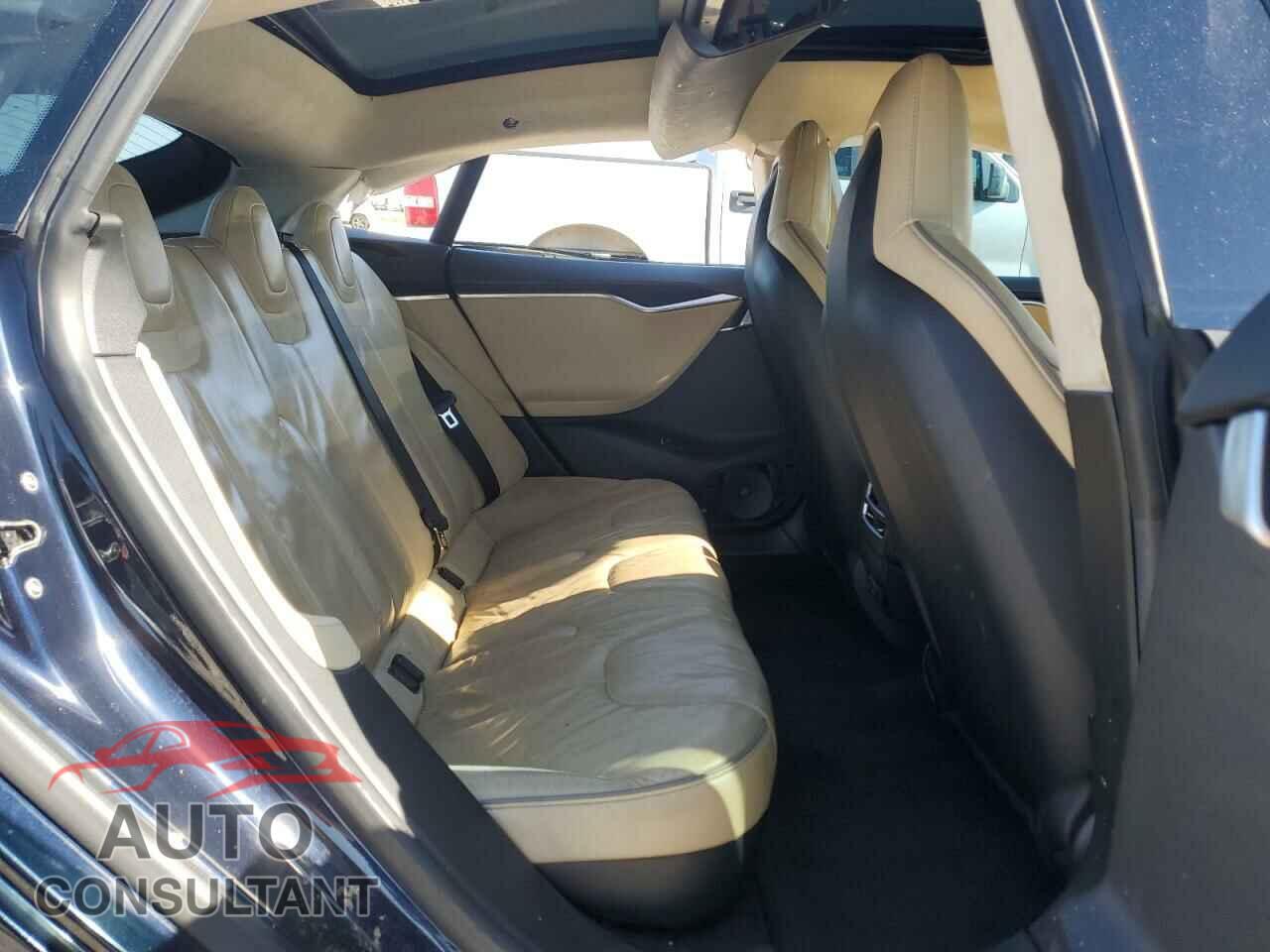 TESLA MODEL S 2013 - 5YJSA1CPXDFP21566