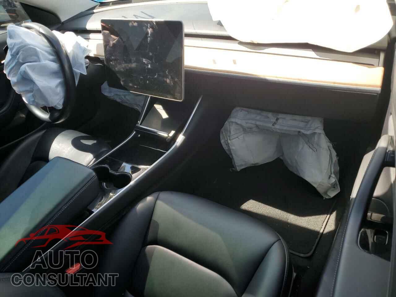 TESLA MODEL 3 2019 - 5YJ3E1EA9KF400035