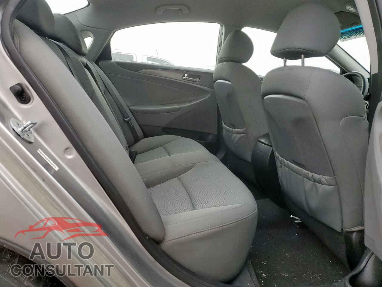 HYUNDAI SONATA 2014 - KMHEC4A42EA108929