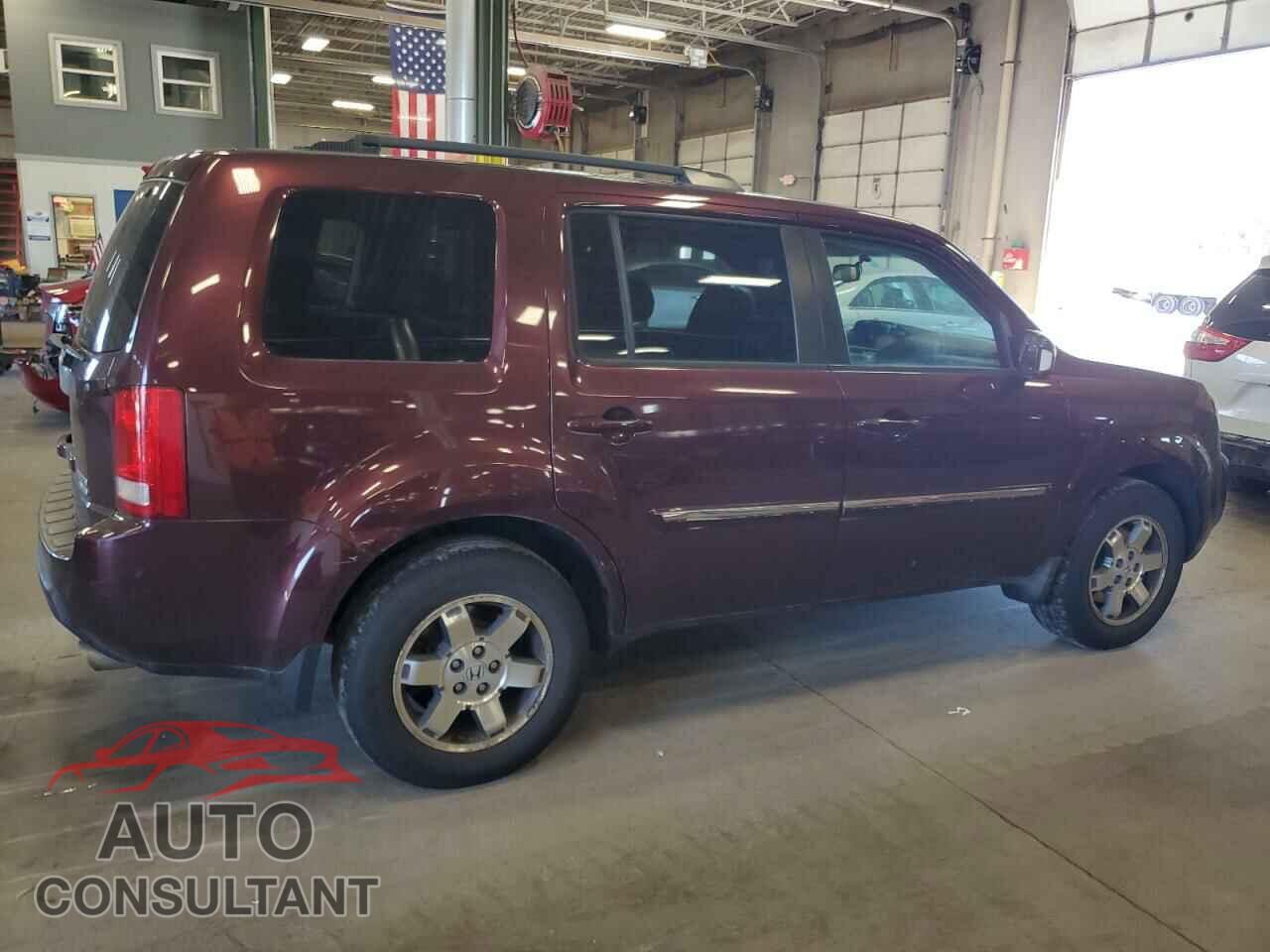 HONDA PILOT 2011 - 5FNYF4H90BB030129