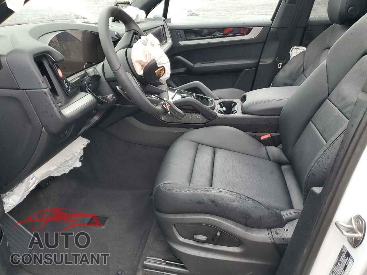 PORSCHE CAYENNE 2025 - WP1AA2AY5SDA04573