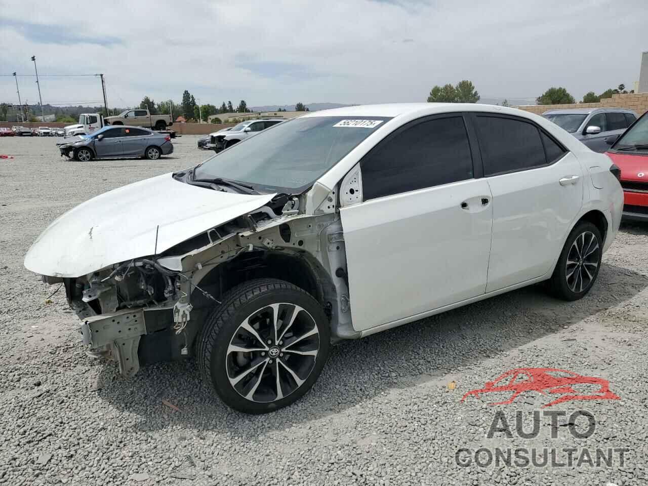 TOYOTA COROLLA 2018 - 5YFBURHE7JP753338