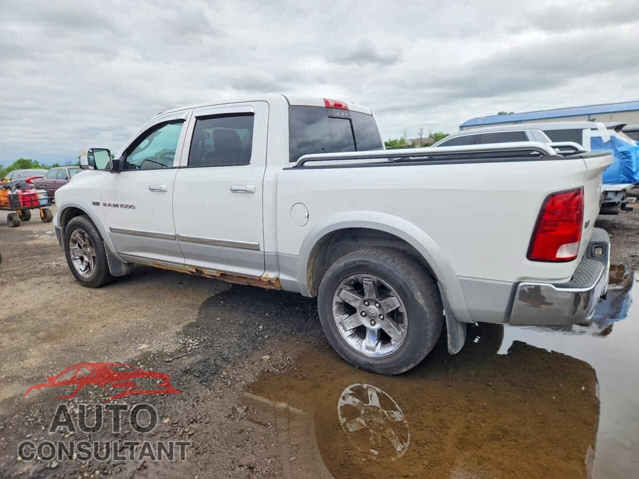 DODGE RAM 1500 2012 - 1C6RD7NT8CS256586