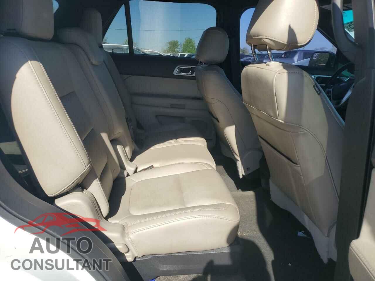 FORD EXPLORER 2015 - 1FM5K7D80FGA85121