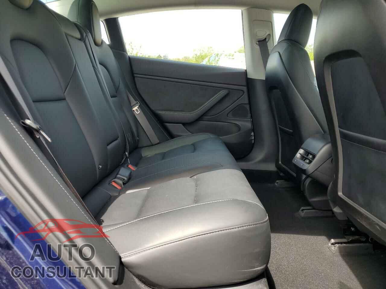 TESLA MODEL 3 2018 - 5YJ3E1EB3JF105357