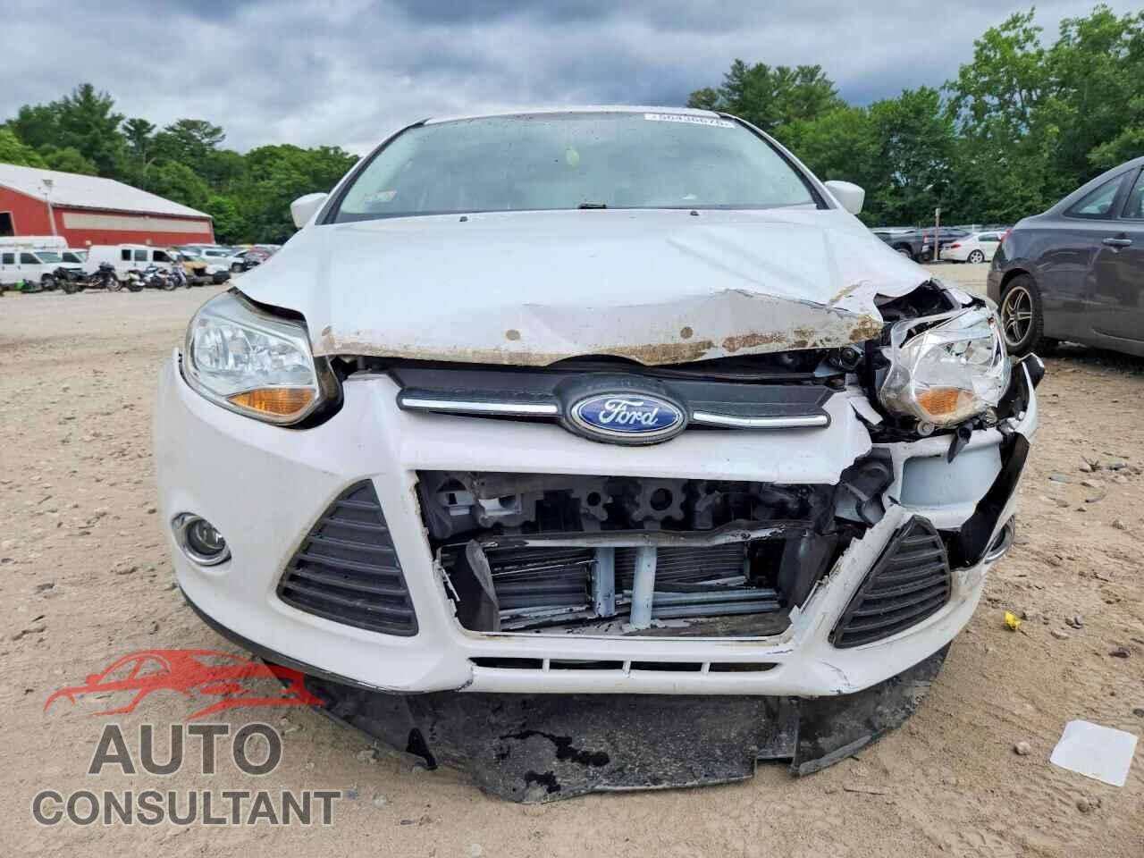 FORD FOCUS 2012 - 1FAHP3K21CL229097