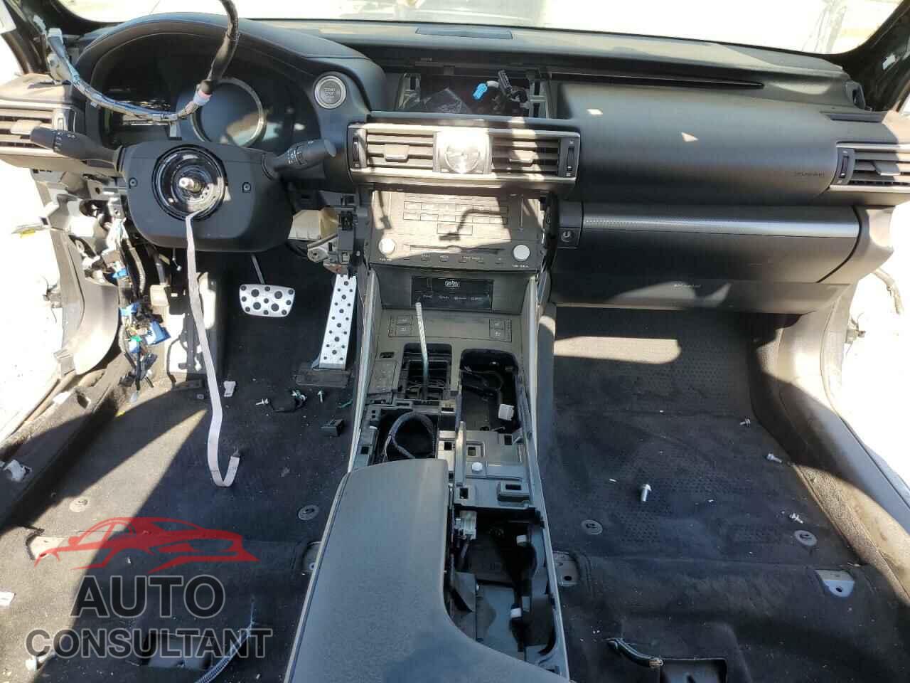 LEXUS IS 2017 - JTHBE1D22H5030657