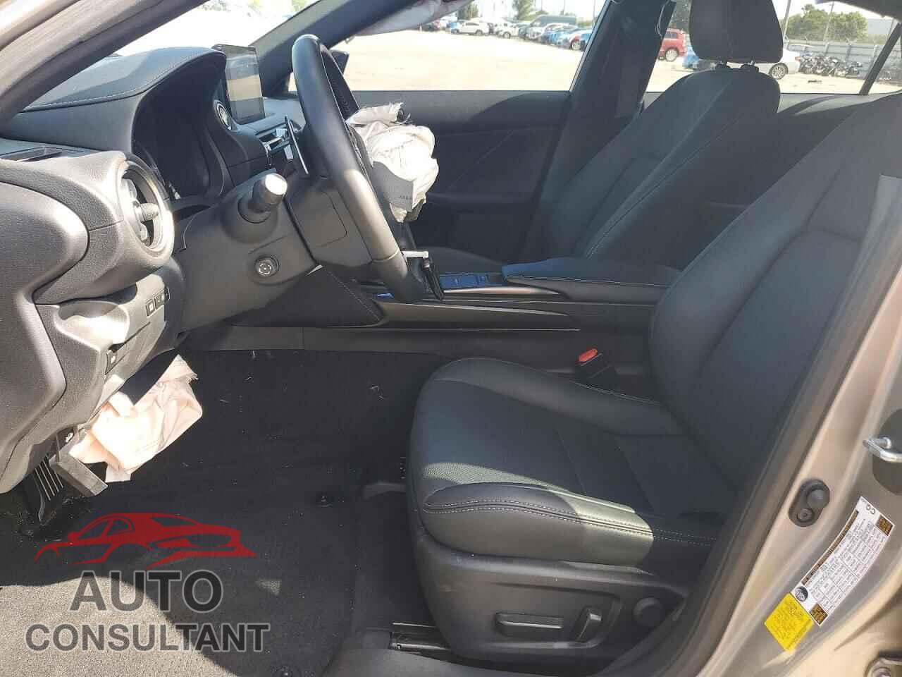 LEXUS IS 2022 - JTHDA1D28N5118645