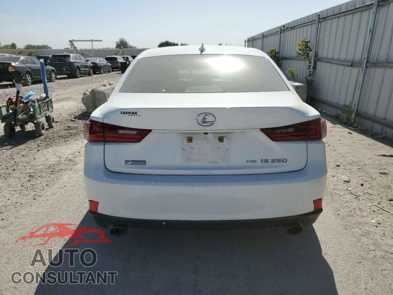 LEXUS IS 2015 - JTHCF1D22F5025828