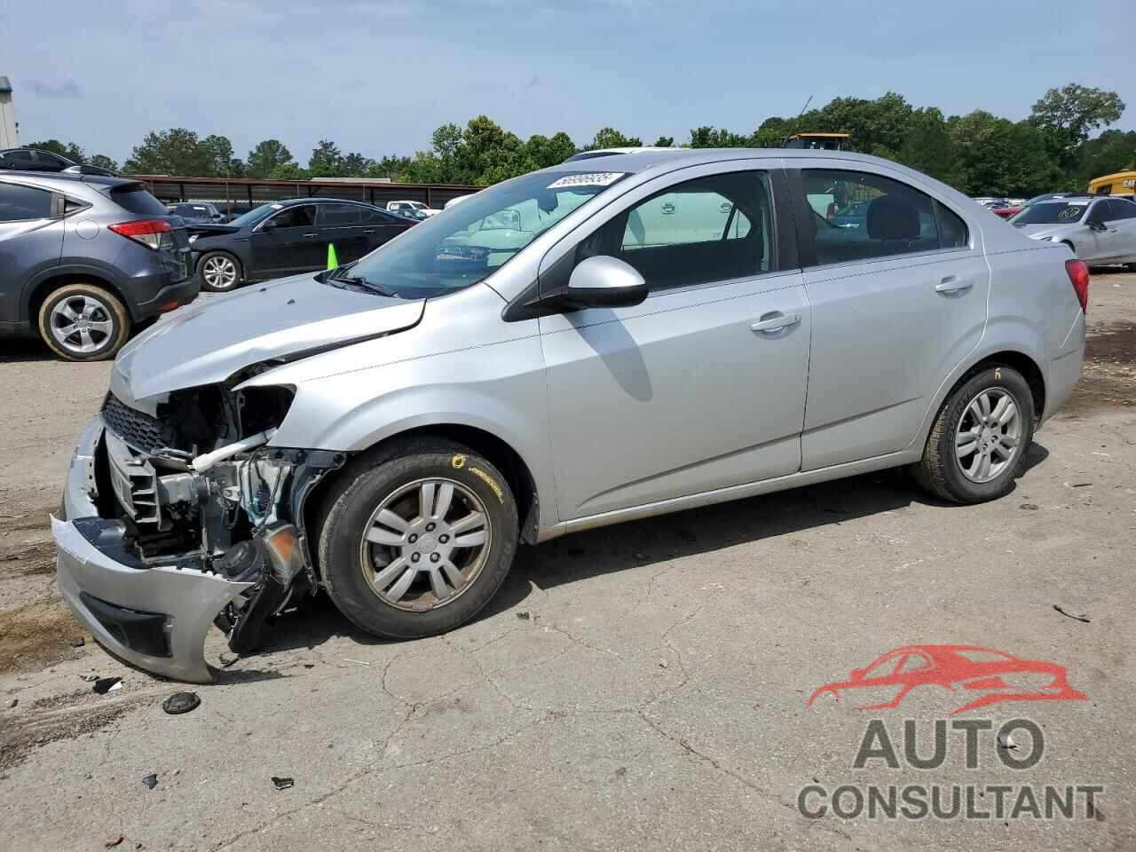 CHEVROLET SONIC 2013 - 1G1JC5SH0D4212125
