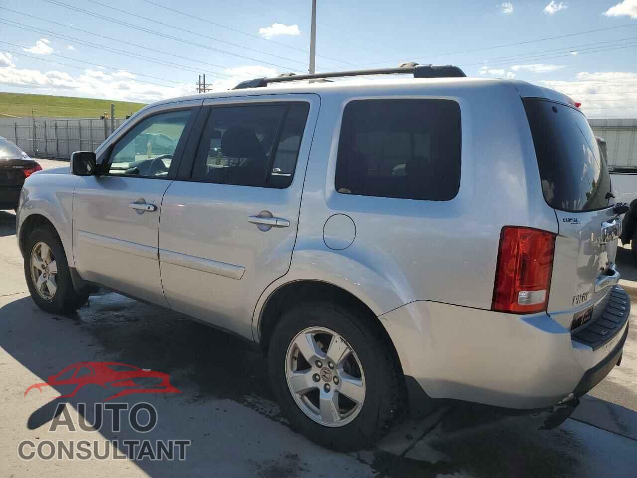 HONDA PILOT 2011 - 5FNYF4H55BB033783