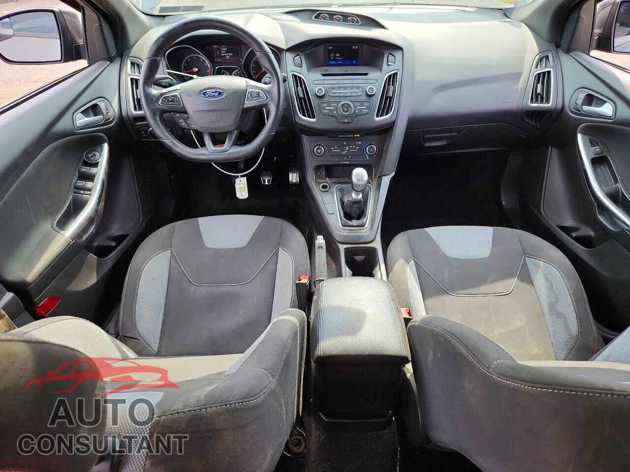 FORD FOCUS 2016 - 1FADP3L97GL206942