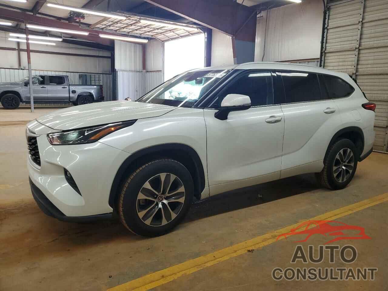 TOYOTA HIGHLANDER 2022 - 5TDGZRAH9NS093618