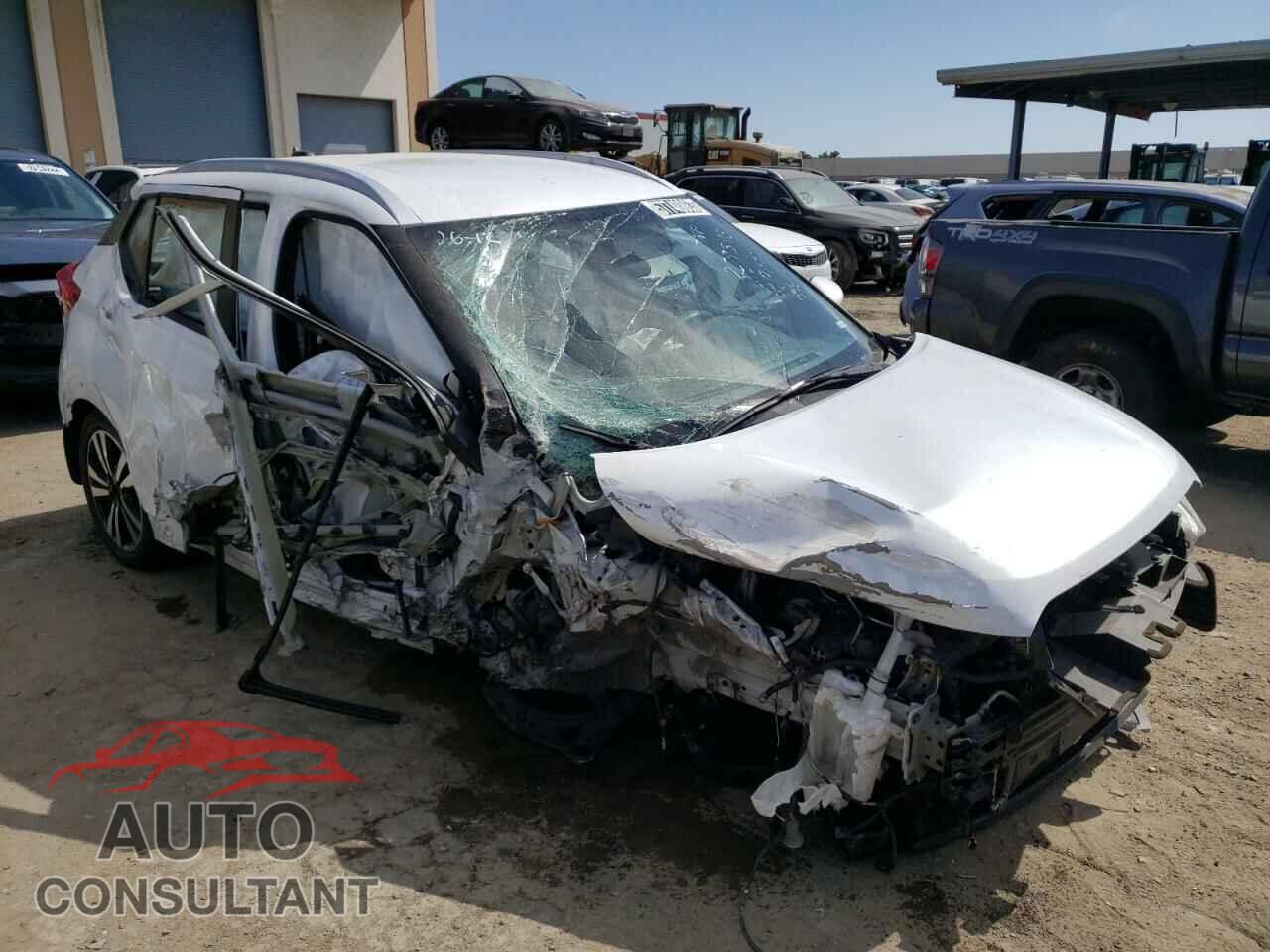 NISSAN KICKS 2019 - 3N1CP5CU3KL535577