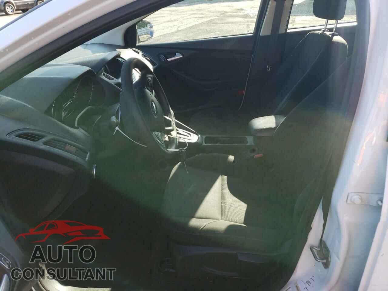 FORD FOCUS 2017 - 1FADP3F28HL309268