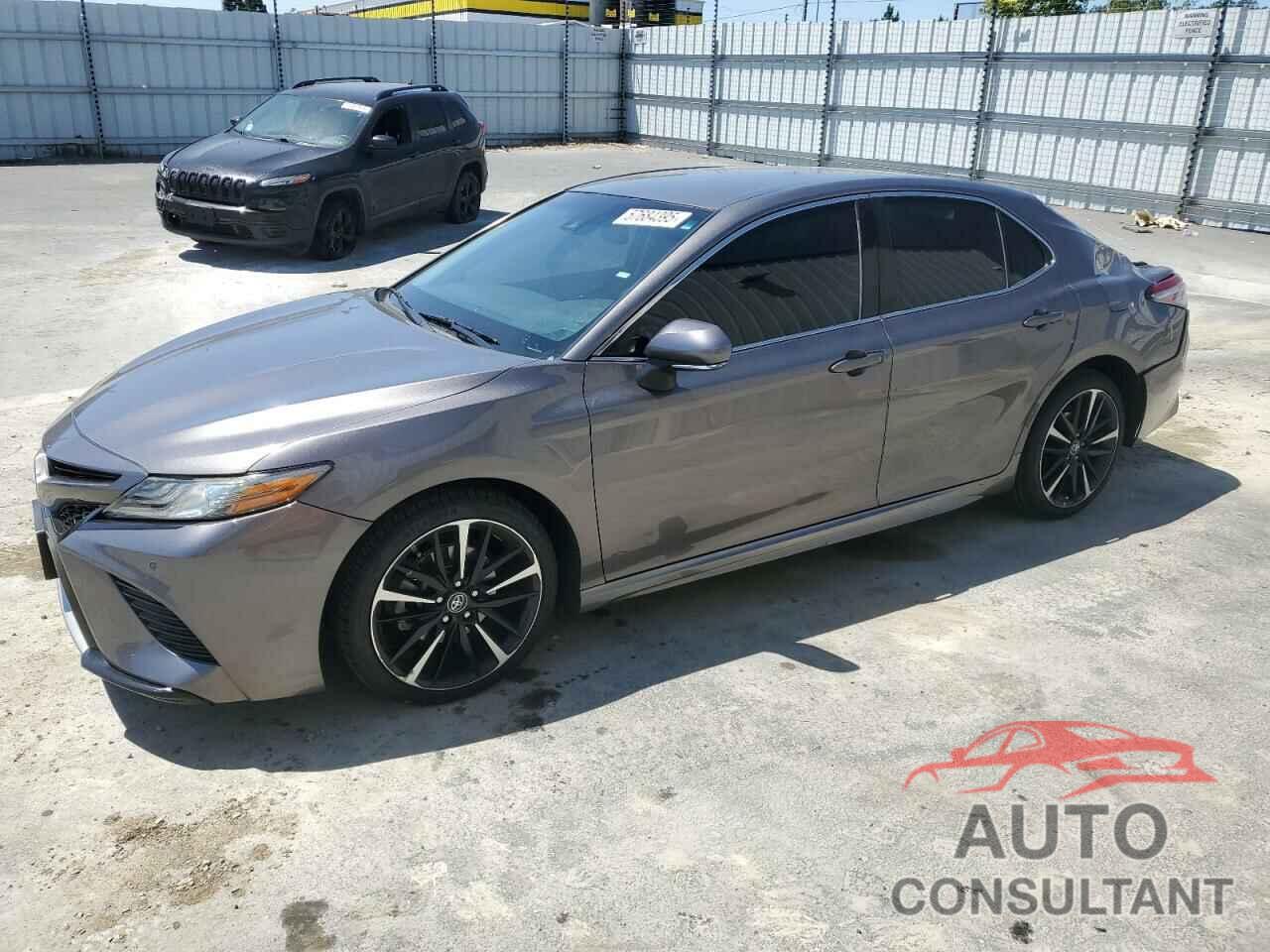 TOYOTA CAMRY 2018 - 4T1B61HKXJU097099