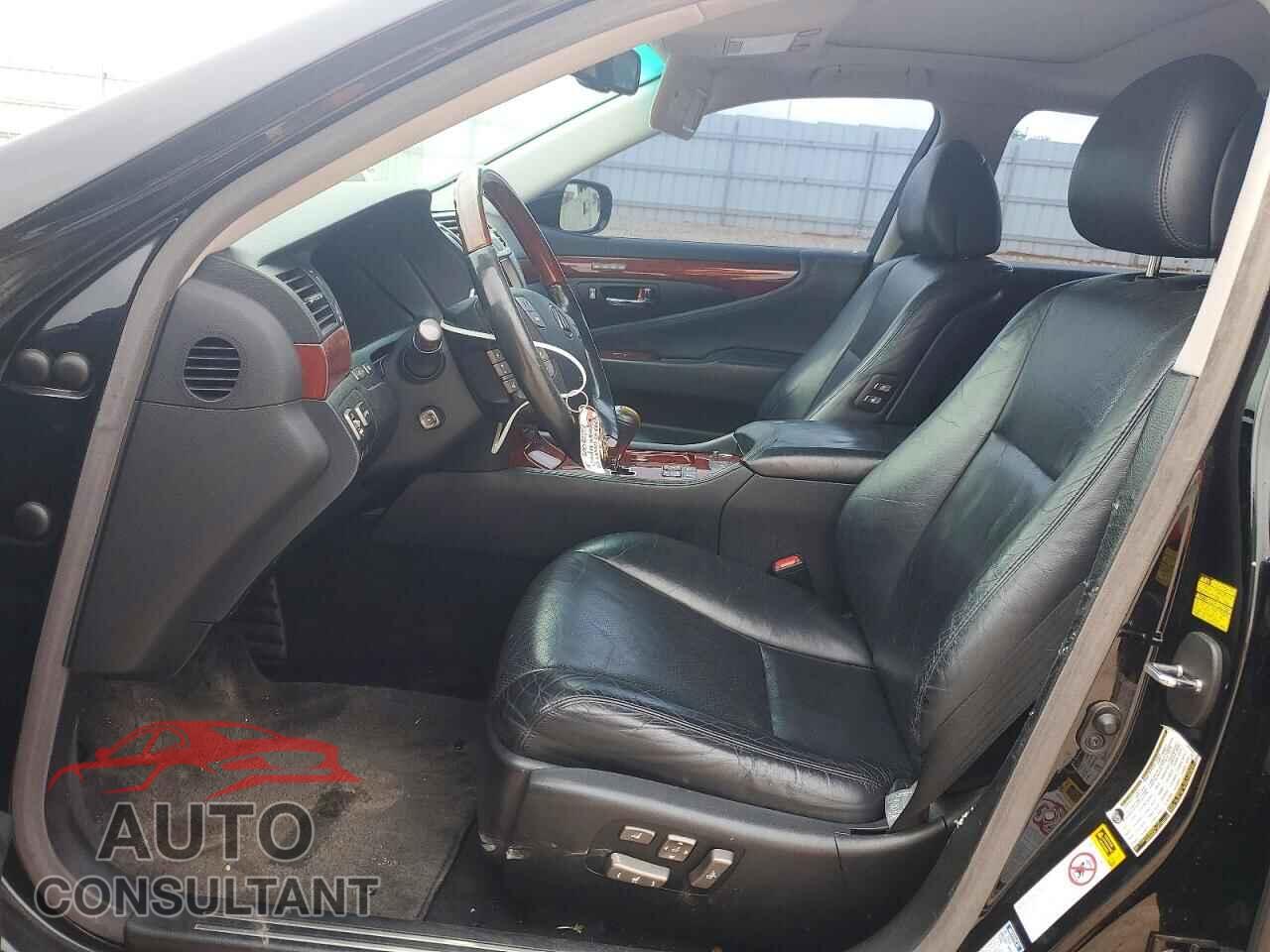 LEXUS LS460 2010 - JTHCL5EF5A5005910