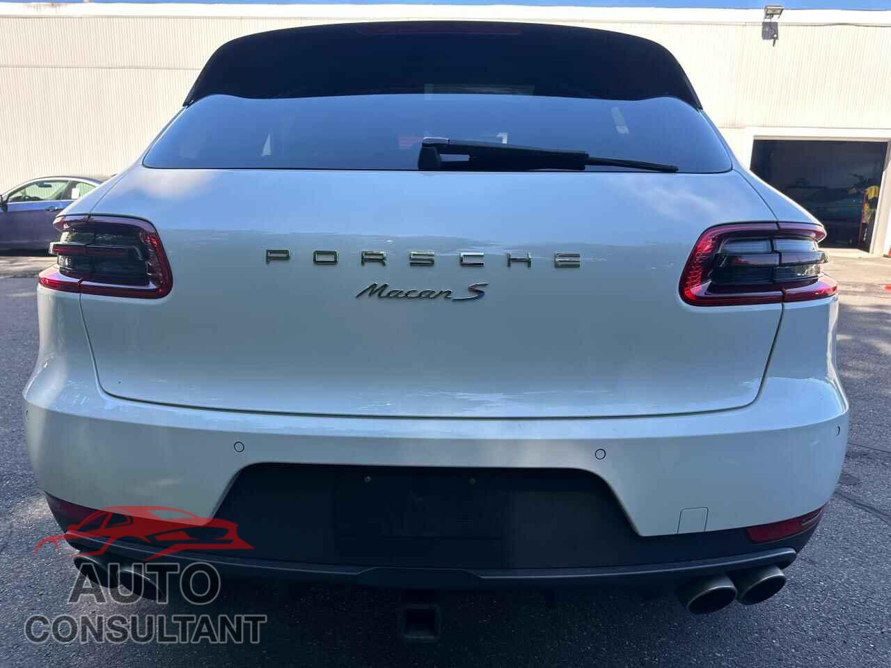 PORSCHE MACAN 2015 - WP1AB2A56FLB51631