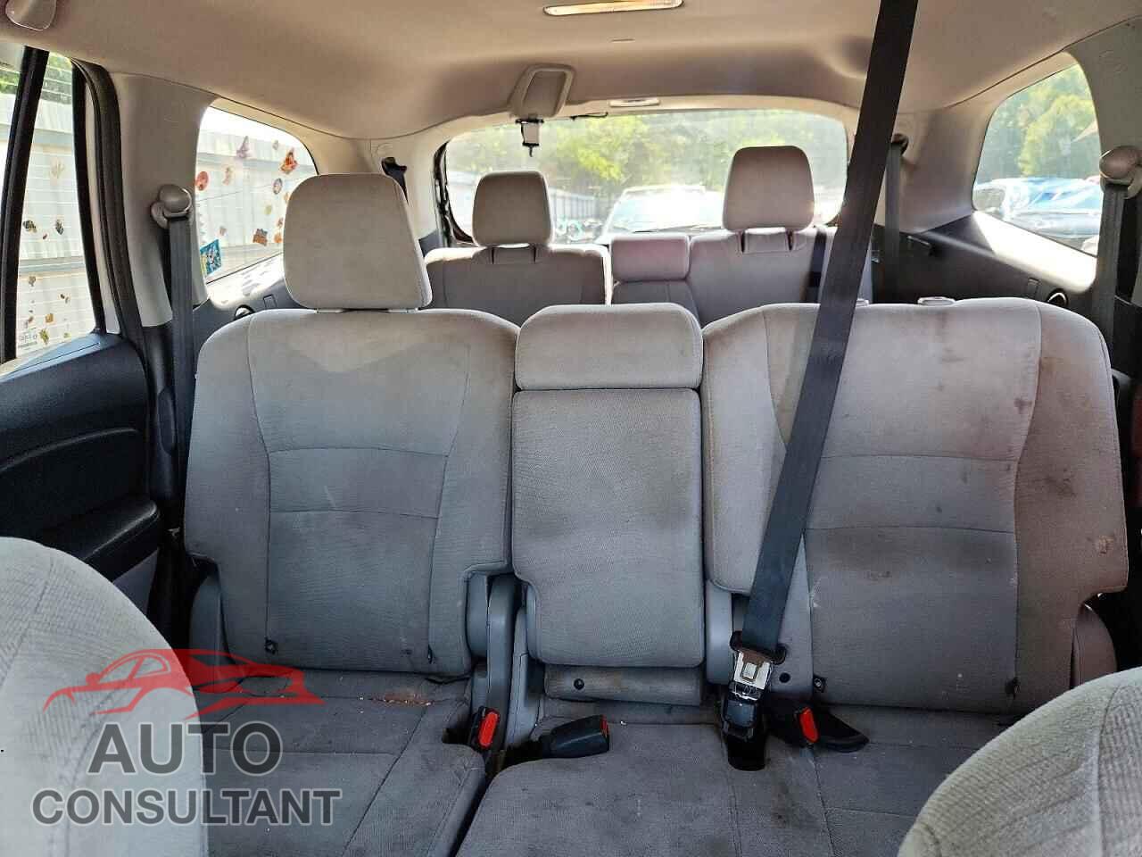 HONDA PILOT 2018 - 5FNYF6H37JB062517