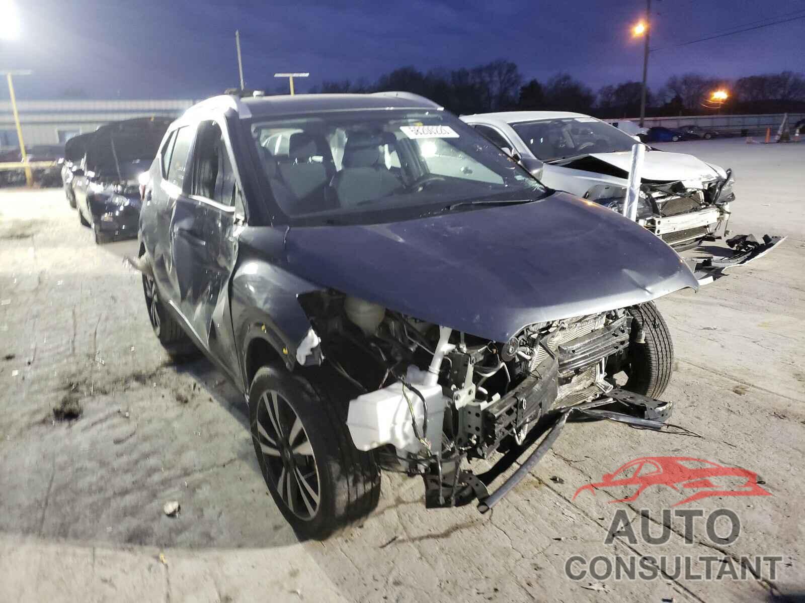 NISSAN KICKS 2019 - 3N1CP5CU4KL552419