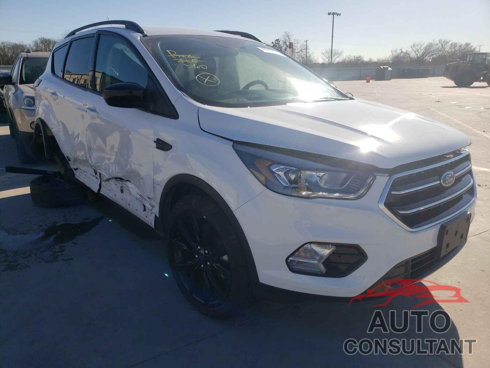 FORD ESCAPE 2019 - 1FMCU0GDXKUC33658