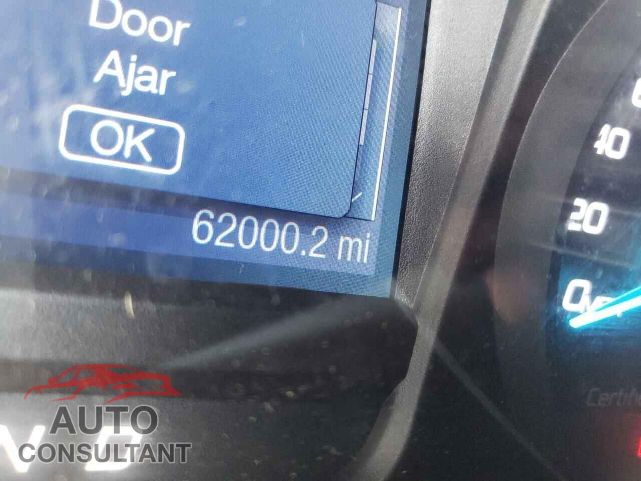 FORD TAURUS 2017 - 1FAHP2MK4HG106711