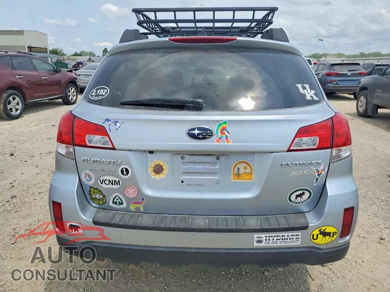 SUBARU OUTBACK 2013 - 4S4BRBLC1D3307600