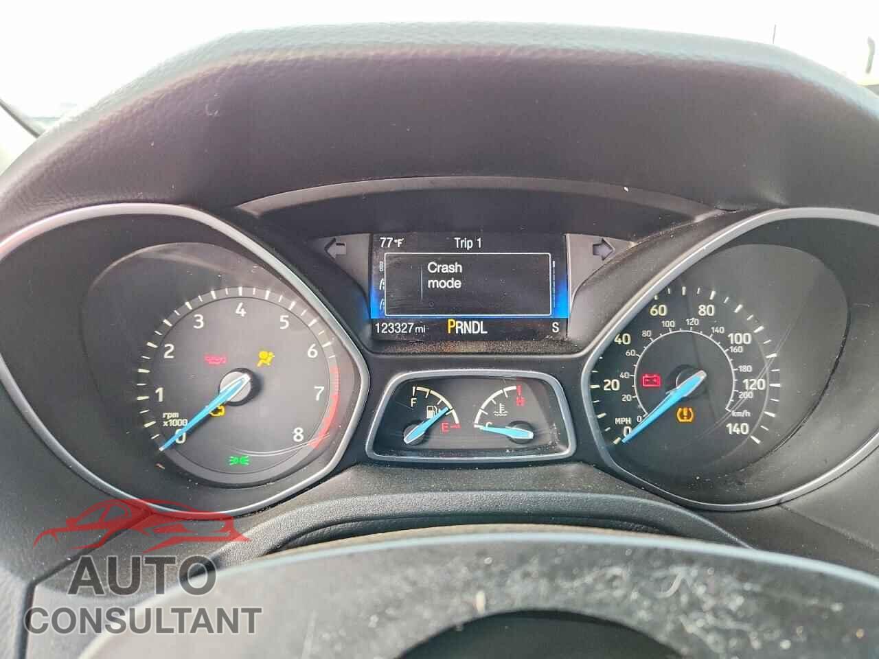 FORD FOCUS 2016 - 1FADP3F27GL364664