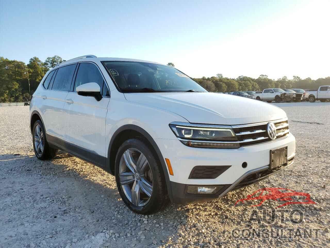 VOLKSWAGEN TIGUAN 2018 - 3VV5B7AX5JM010088