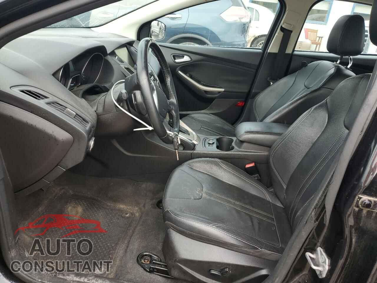 FORD FOCUS 2012 - 1FAHP3H25CL370391