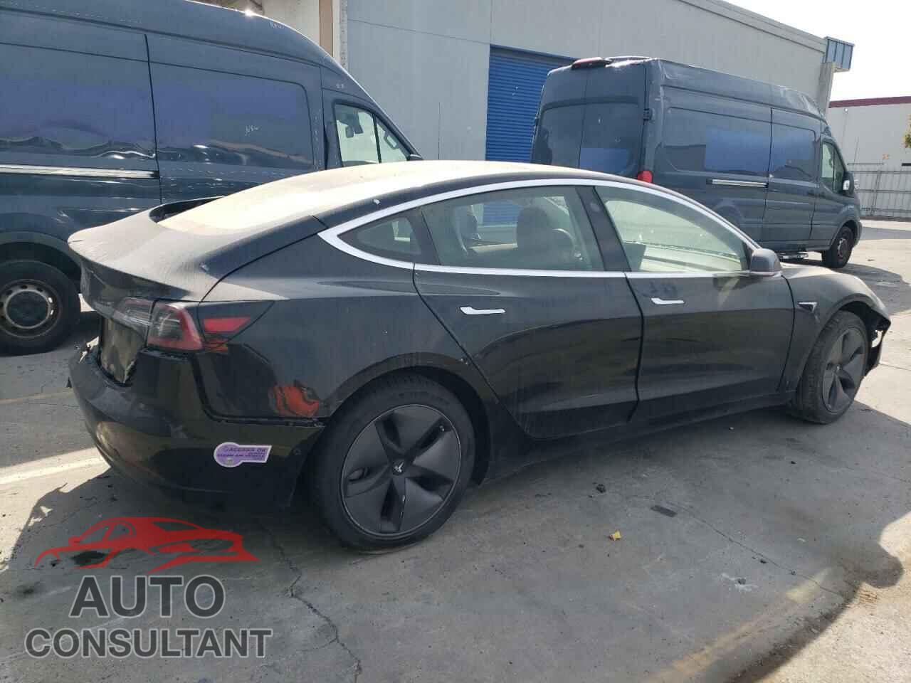 TESLA MODEL 3 2019 - 5YJ3E1EAXKF190092