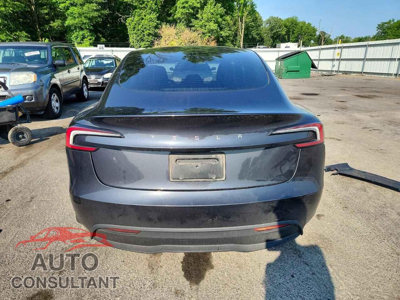 TESLA MODEL 3 2024 - 5YJ3E1EA2RF829706
