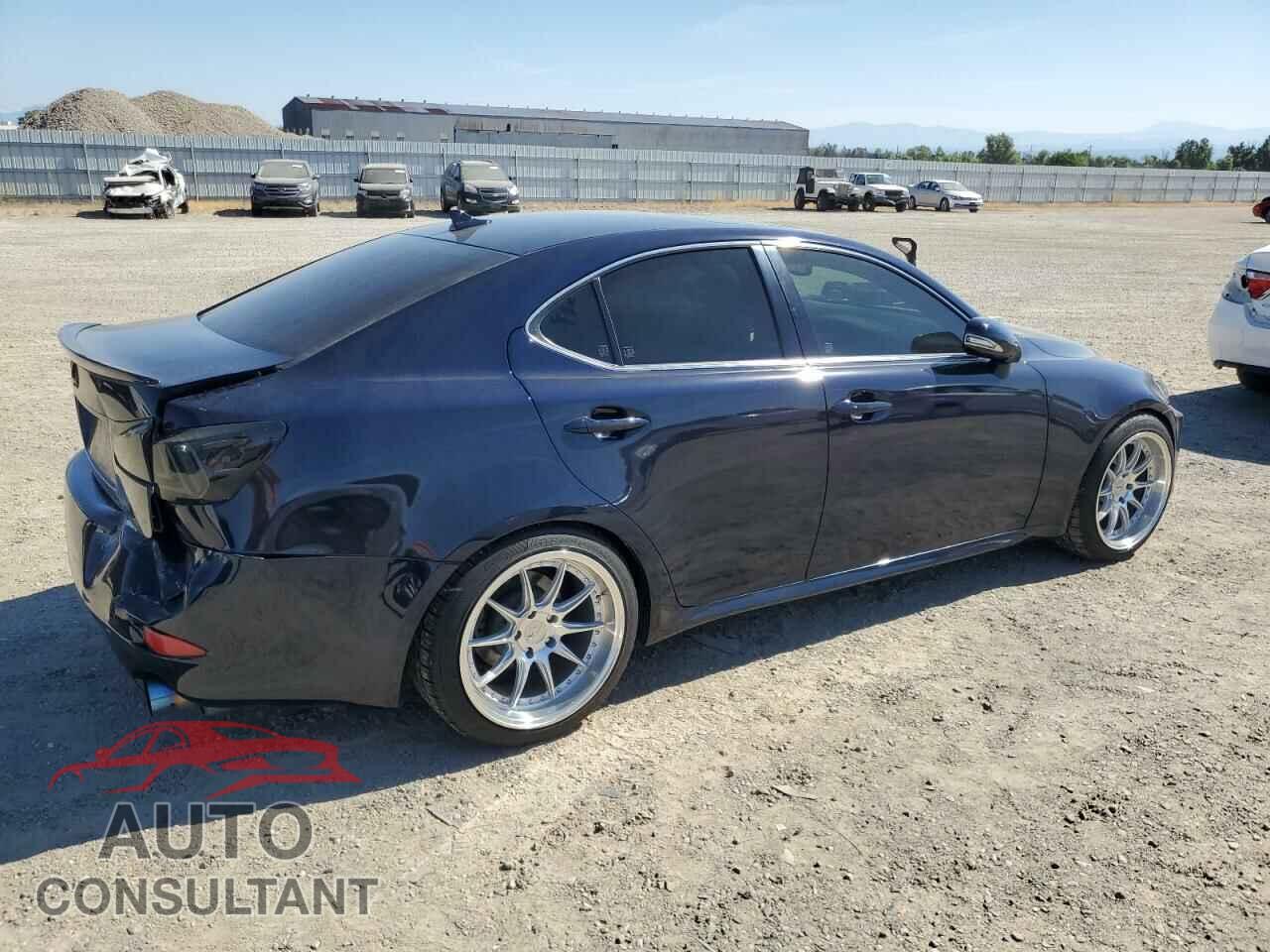 LEXUS IS 2011 - JTHBF5C29B5149755